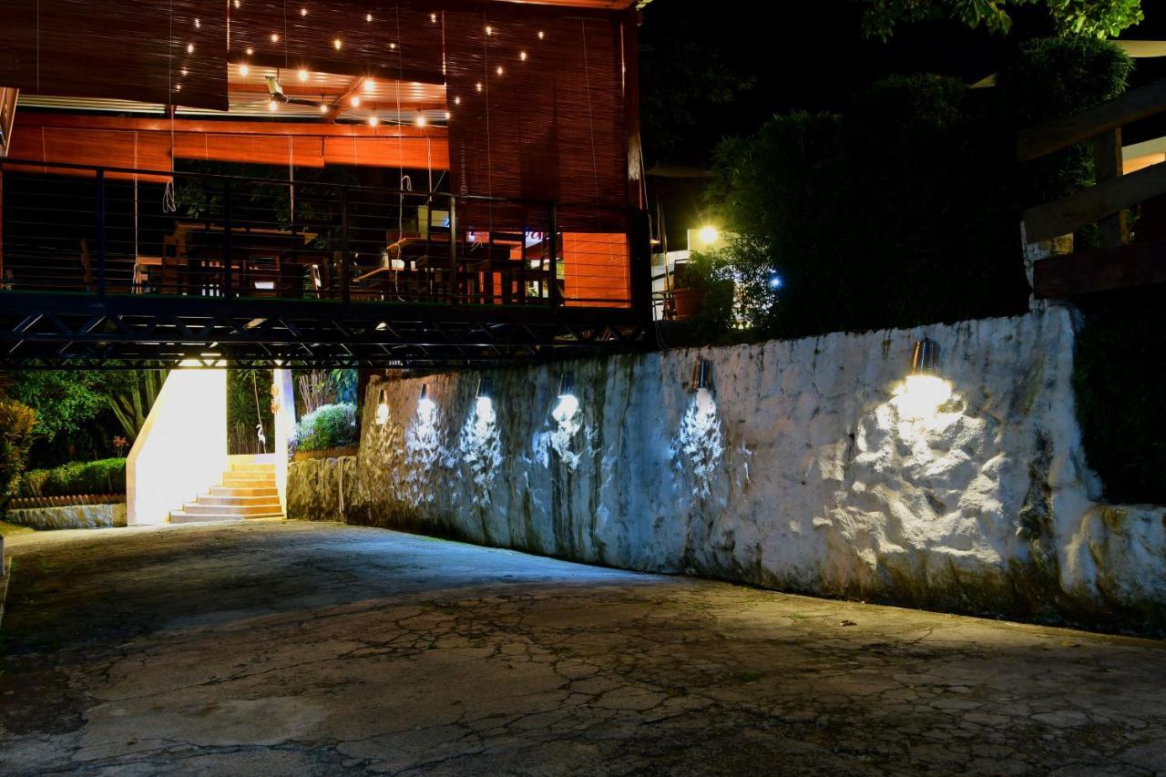 Villa Napoli Santa Ana Exterior foto