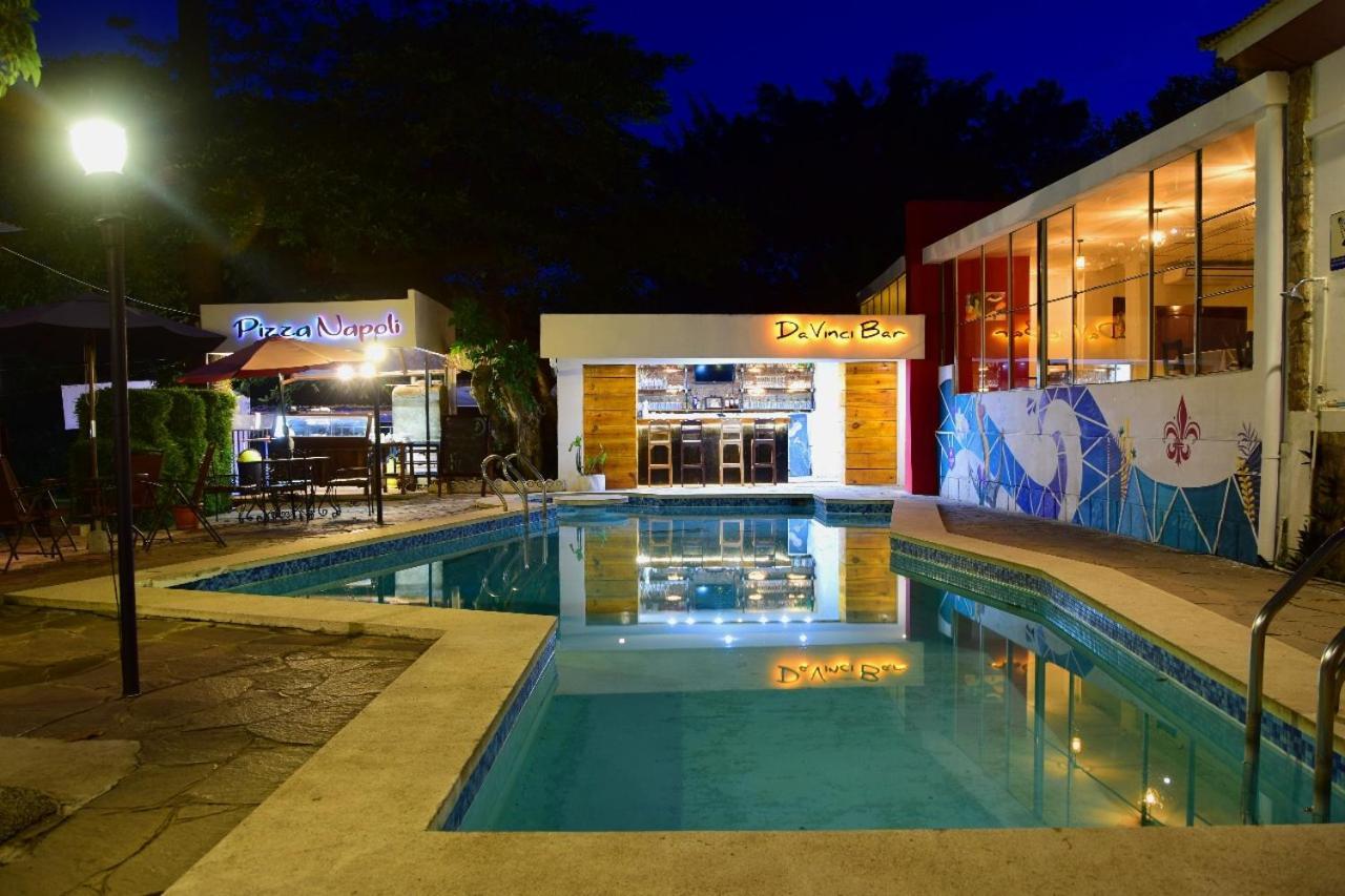 Villa Napoli Santa Ana Exterior foto