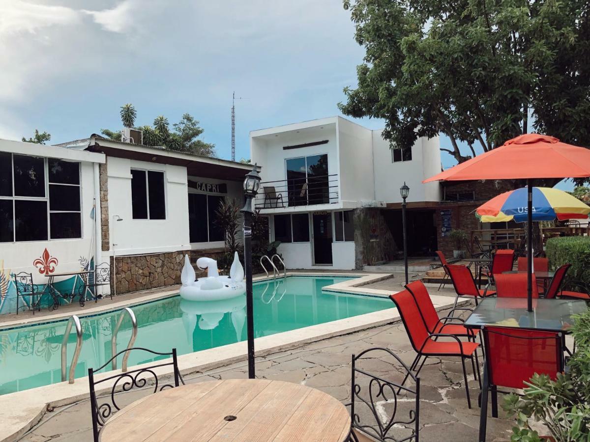 Villa Napoli Santa Ana Exterior foto